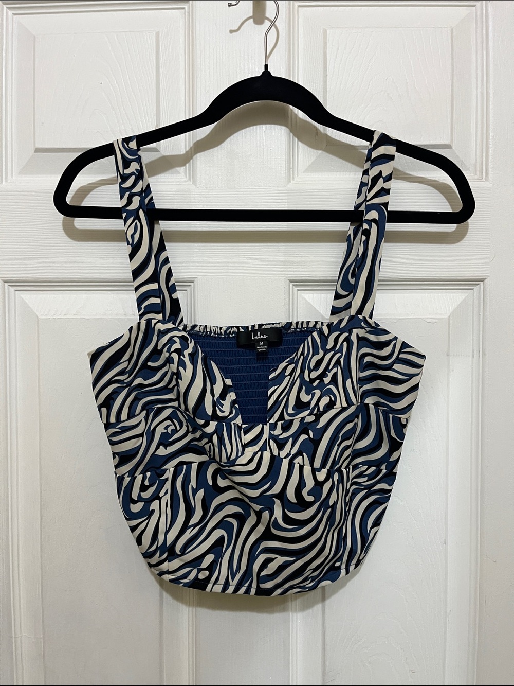 Lulu's Navy and Cream Swirl Print Cropped Tank